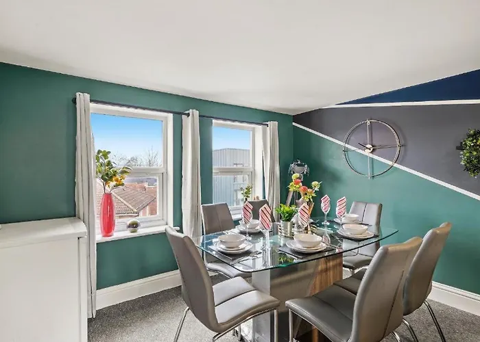 Stylish Penthouse - Private Rooftop Apartament Bristol