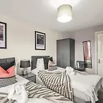 Stylish Penthouse - Private Rooftop * Bristol