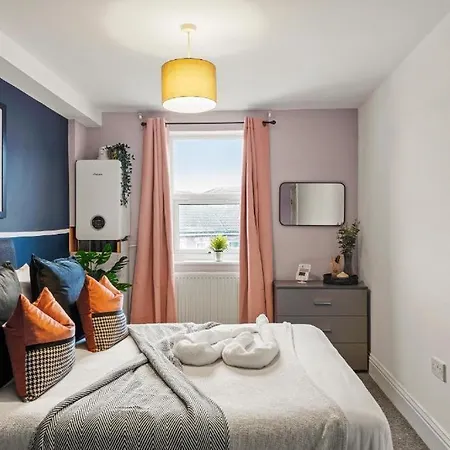 Stylish Penthouse - Private Rooftop Bristol