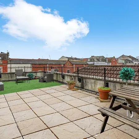 شقة Stylish Penthouse - Private Rooftop بريستول