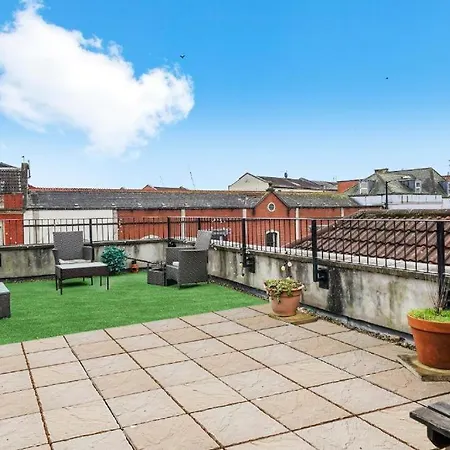 Stylish Penthouse - Private Rooftop דירה *