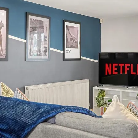 Stylish Penthouse - Private Rooftop شقة